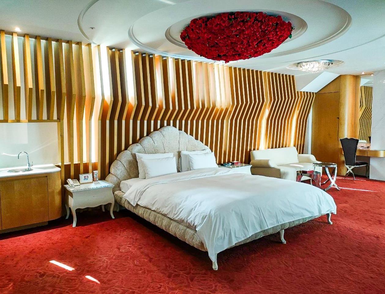 All-Ur Boutique Motel - Taichung Branch Kültér fotó