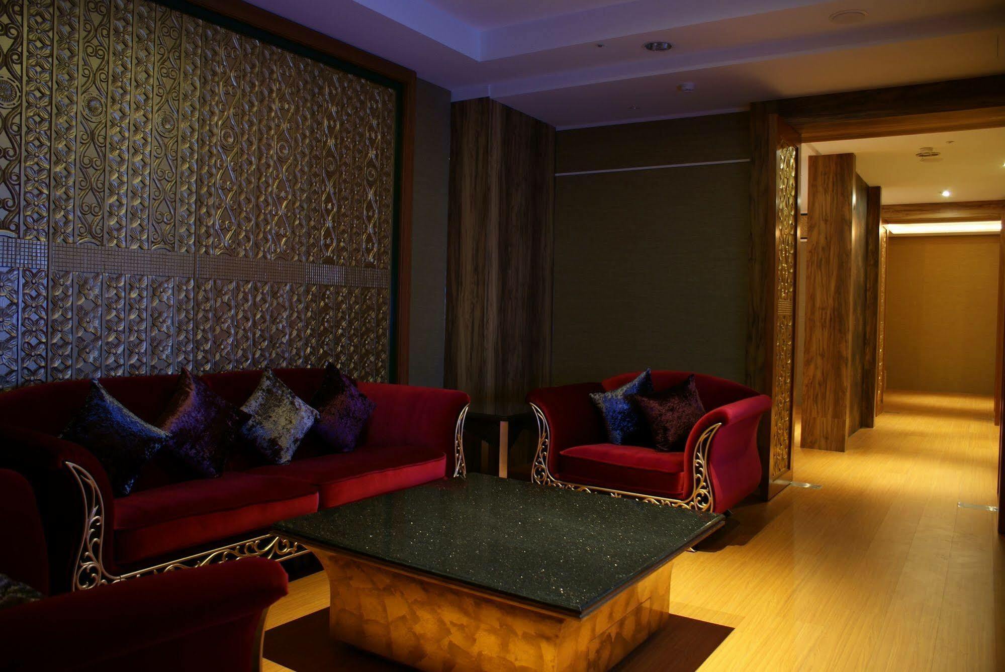 All-Ur Boutique Motel - Taichung Branch Kültér fotó